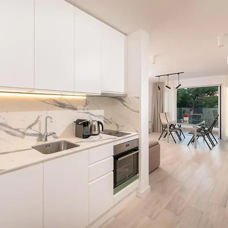 Luxury Apartman Promajna