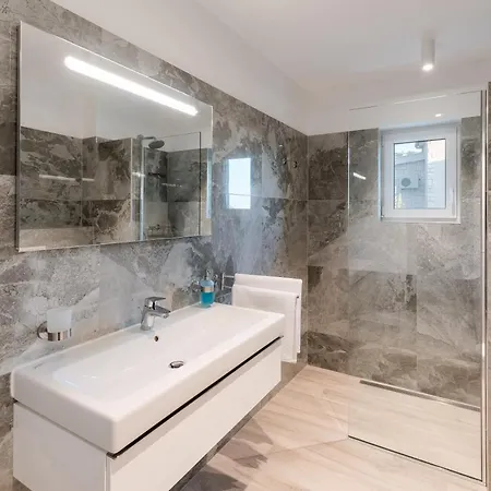 Apartman Luxury Promajna