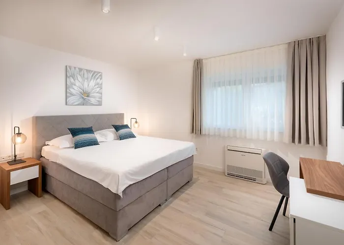 Apartment Luxury Promajna