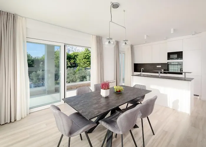 Apartment Luxury Promajna